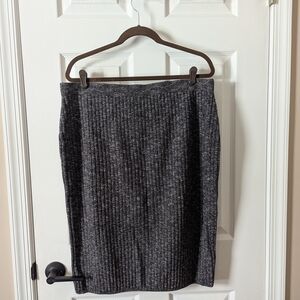 Max Studio Charcoal Ribbed Pencil Skirt